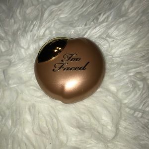 Too Faced Melting Powder Bronzer